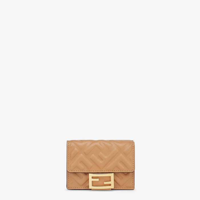 Fendi Baguette Micro Trifold
Beige nappa leather wallet