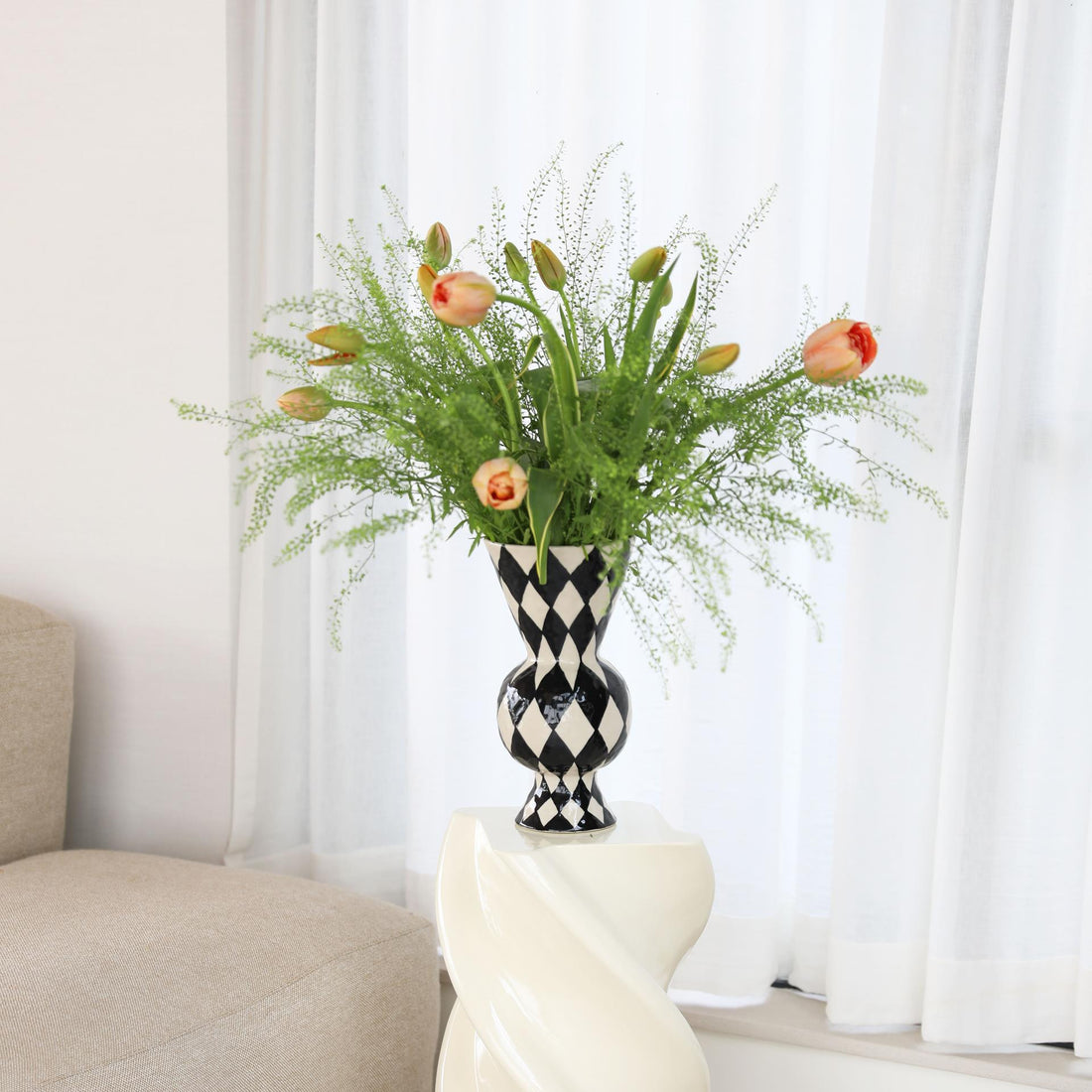 Klevering Vase rhombic black